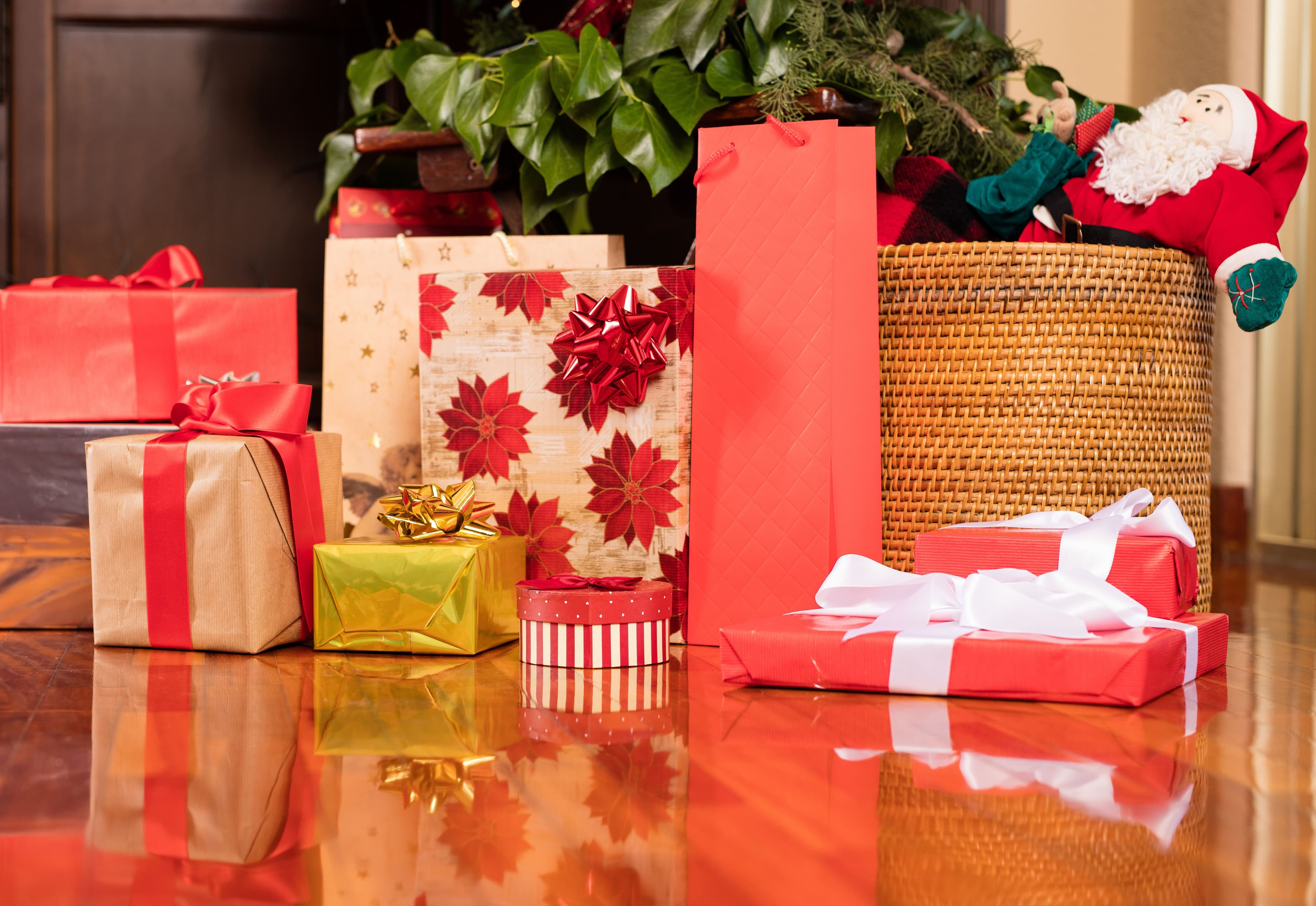 Branded Corporate Gift Boxes Singapore: The Perfect Choice for Meaningful Business Gifting