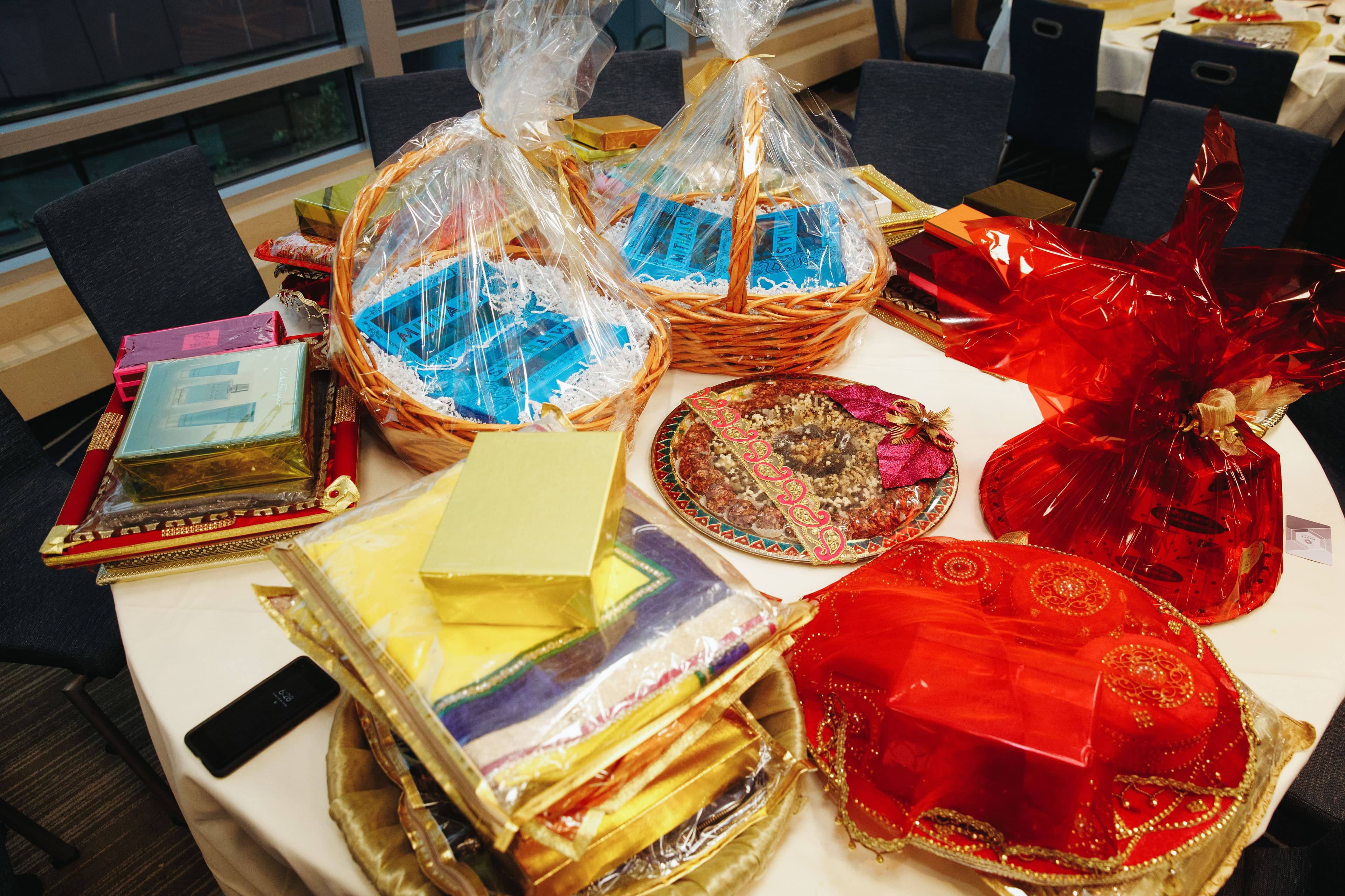 How to Choose Bulk Diwali Gifts for Companies in Singapore